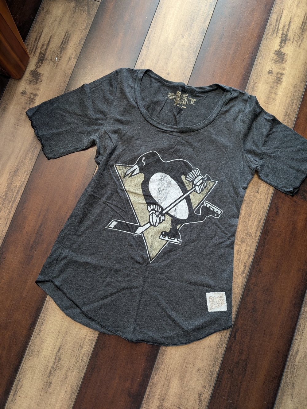 Pittsburgh Penguins Ladies Black Graphic Hockey Tee